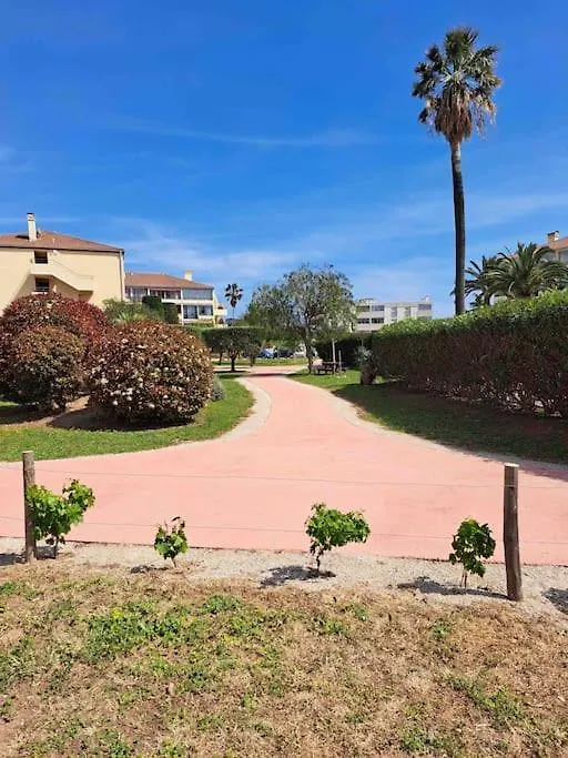 Bel Appartement, Proche Plage Les Sablettes La Seyne-sur-Mer 0*,
