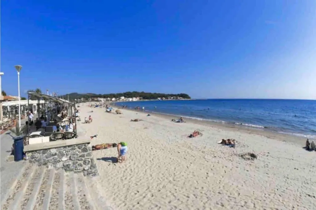 Apartment Bel Appartement, Proche Plage Les Sablettes La Seyne-sur-Mer