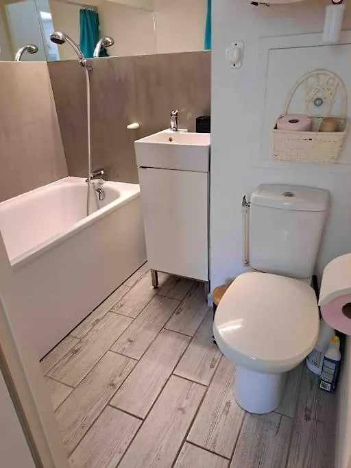 Apartment Bel Appartement, Proche Plage Les Sablettes La Seyne-sur-Mer